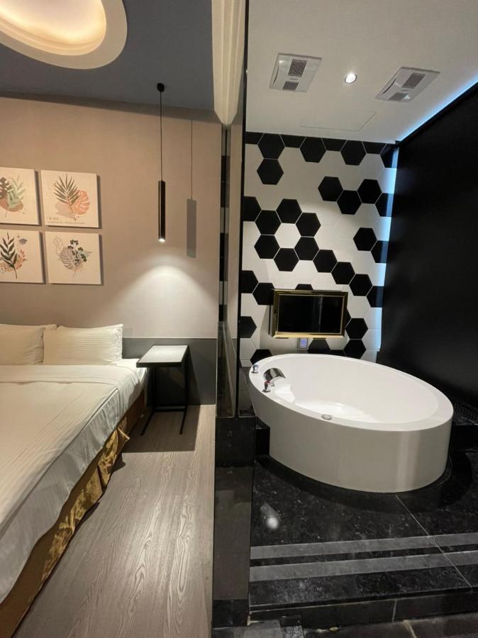 Minimalist Fashion Motel Taoyuan Exterior foto